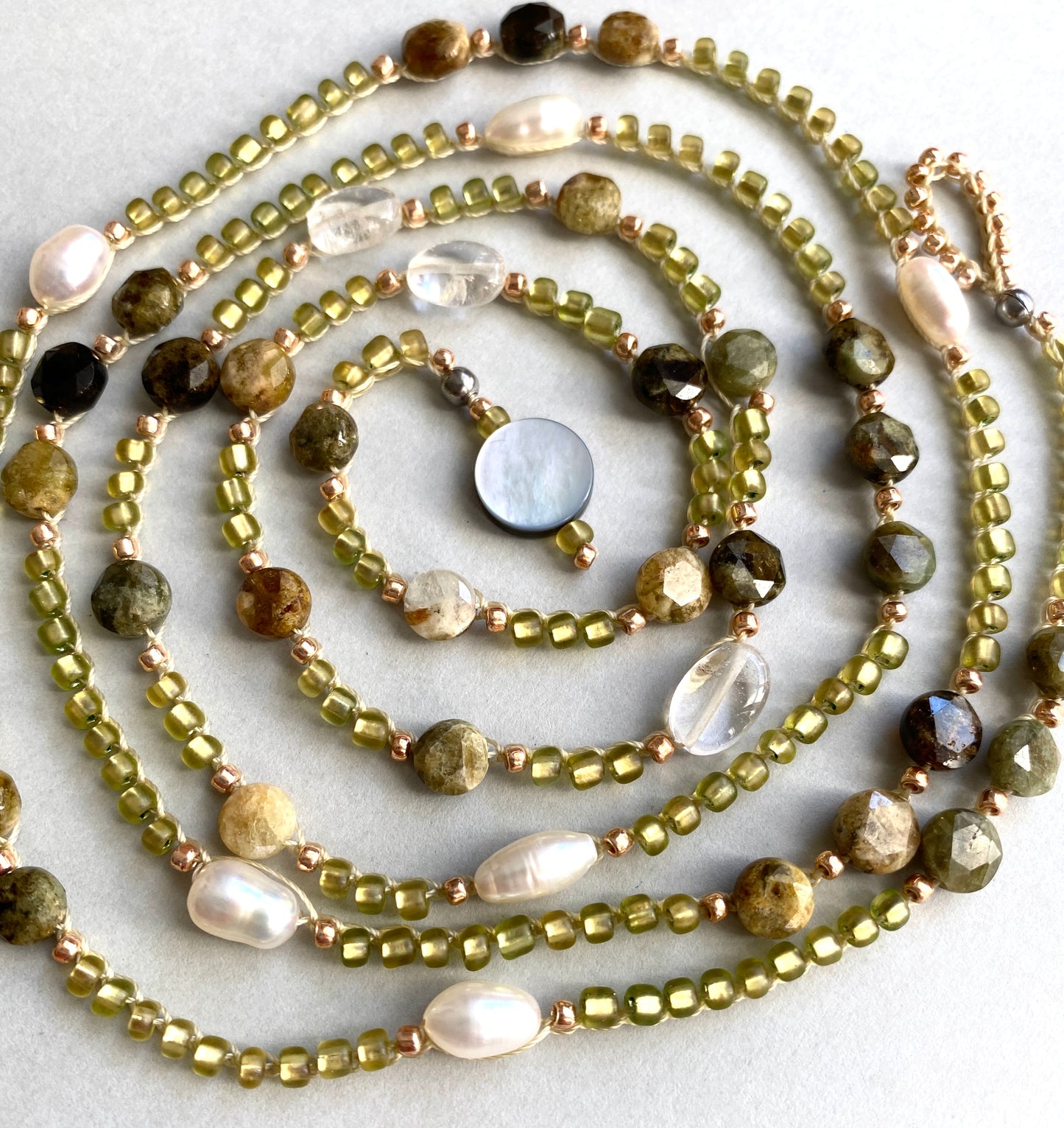 Green garnet and pearl crochet necklace